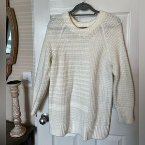 LOU & GREY White Crew-Neck Sweater - Size M